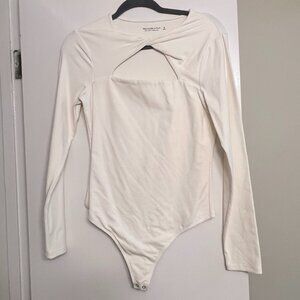 A&F Soft Collection Matte Seamless Long-Sleeve Key-hole Cutout Bodysuit